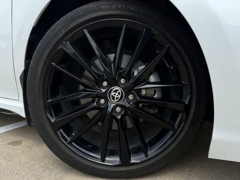 Used 2023 Toyota Camry XSE image 10