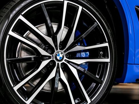 New 2026 BMW X5 M60i image 5