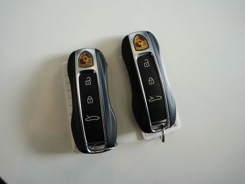 Used 2020 Porsche 911 Carrera S image 52