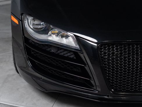 Used 2012 Audi R8 V10 AWD/4WD image 32