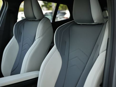 New 2026 BMW X2 xDrive28i w/ Technology Package AWD/4WD image 19