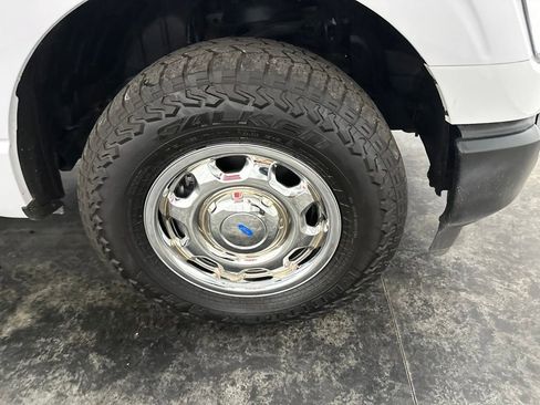 Used 2021 Ford F150 XL w/ Equipment Group 101A High AWD/4WD image 4