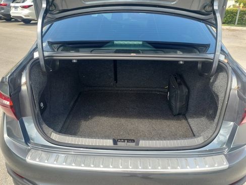 Used 2023 Volkswagen Jetta SE image 8