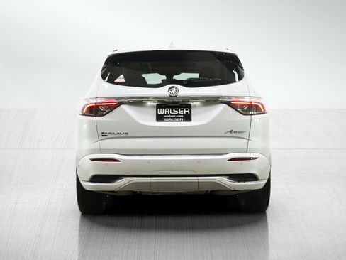 Used 2024 Buick Enclave Avenir w/ Avenir Technology Package image 4