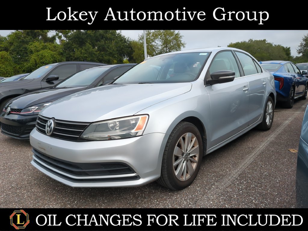 Used 2015 Volkswagen Jetta SE FWD image 1