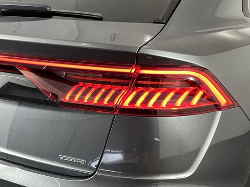Used 2021 Audi Q8 Prestige image 26