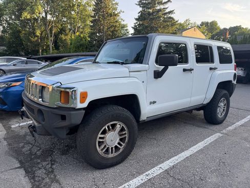 Used 2007 HUMMER H3 AWD/4WD image 2