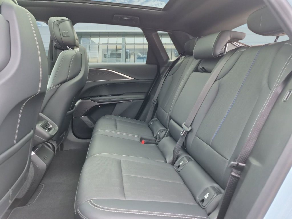 Certified 2024 Cadillac Lyriq Sport AWD/4WD image 15