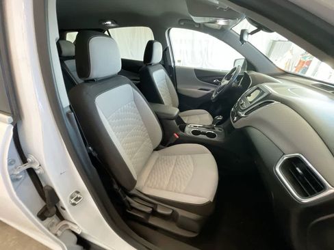 Used 2019 Chevrolet Equinox LT image 23
