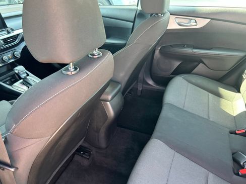 Used 2023 Kia Forte LXS w/ LXS Technology Package FWD image 18