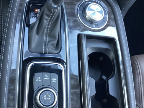 Used 2024 Nissan Armada Platinum w/ Captain's Chairs Package image 46