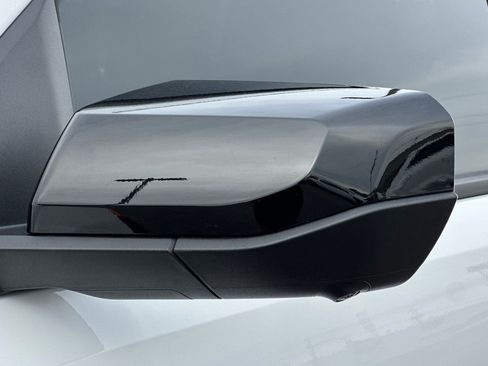 Used 2024 GMC Canyon AT4 w/ LPO, Off Road Lift Package image 53