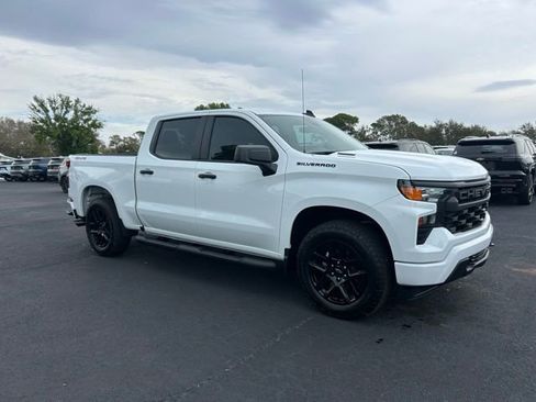 Used 2026 Chevrolet Silverado 1500 Custom w/ Turbomax Blackout Package image 3