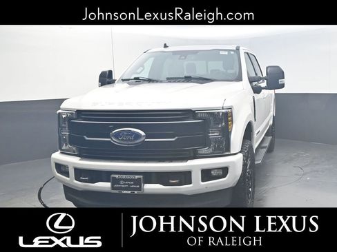 Used 2019 Ford F250 Lariat w/ Lariat Ultimate Package image 5