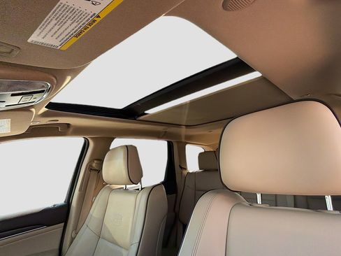 Used 2020 Jeep Grand Cherokee Overland image 27