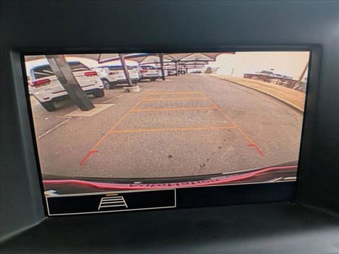 Used 2024 GMC Terrain SLE image 14