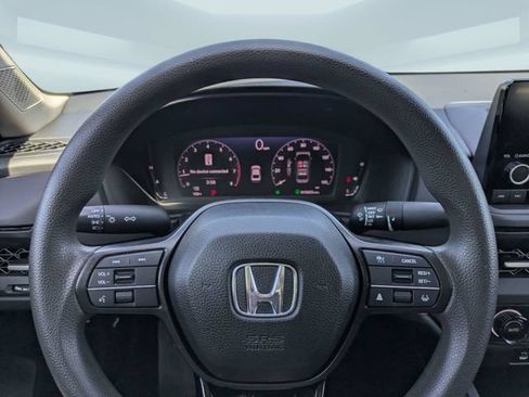 Used 2024 Honda Accord EX image 28