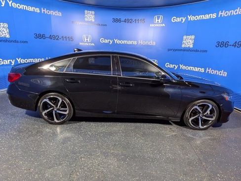 Used 2019 Honda Accord Sport image 3