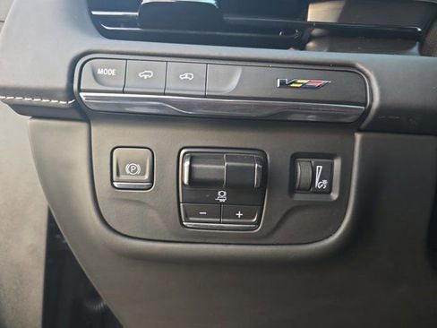 Certified 2023 Cadillac Escalade V image 26