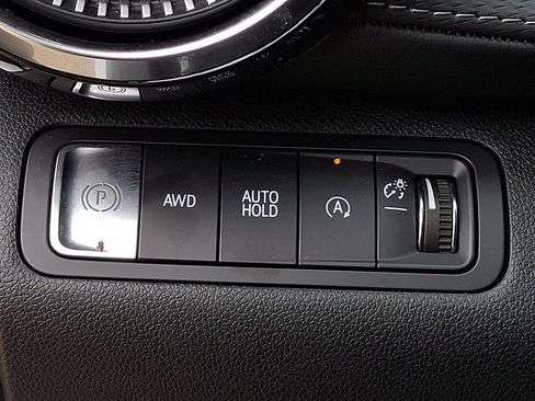 Used 2025 Chevrolet Equinox LT AWD/4WD image 25