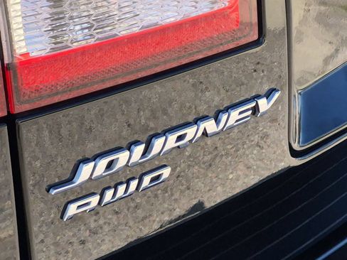 Used 2017 Dodge Journey GT AWD/4WD image 13