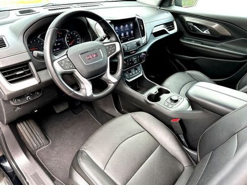 Used 2021 GMC Terrain SLT image 13