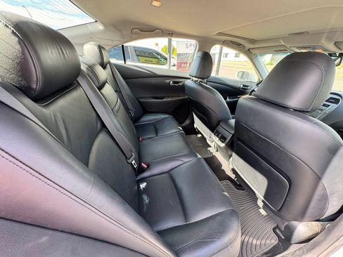 Used 2010 Lexus ES 350 FWD image 16