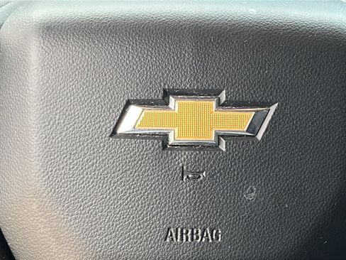 Used 2022 Chevrolet Silverado 1500 Custom image 17