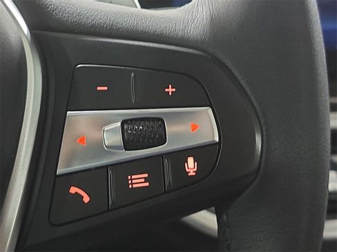 Used 2024 BMW X5 sDrive40i w/ Premium Package image 15