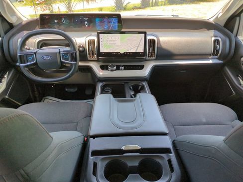 Used 2025 Ford Expedition Max Active RWD image 15