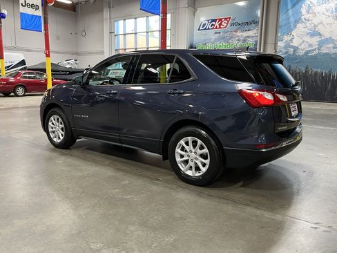 Used 2019 Chevrolet Equinox LS AWD/4WD image 3
