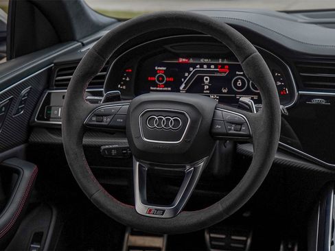 Used 2023 Audi RS Q8 image 27