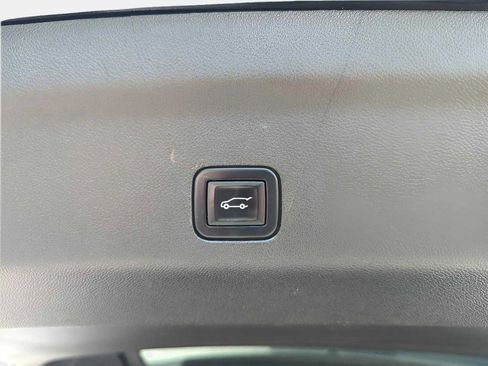 Used 2022 GMC Yukon XL Denali w/ Max Trailering Package image 11