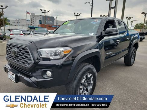 Used 2023 Toyota Tacoma TRD Sport image 16