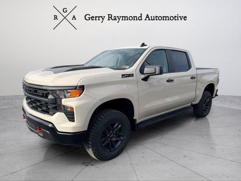 Used 2026 Chevrolet Silverado 1500 Custom Trail Boss w/ LPO, Dark Essentials Package image 3