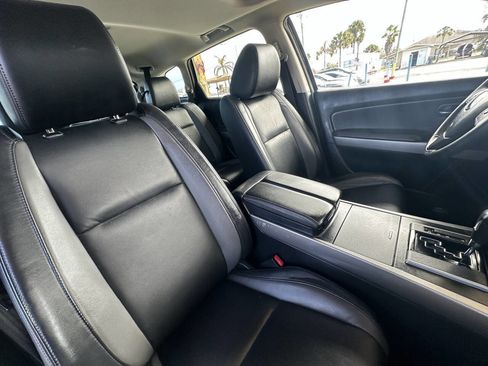 Used 2012 MAZDA CX-9 Grand Touring w/ Moonroof & Bose Audio Pkg image 24