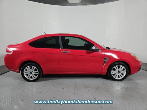 Used 2008 Ford Focus Coupe FWD image 7