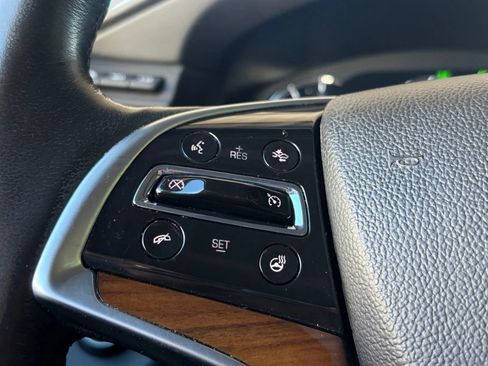 Used 2017 Cadillac Escalade Luxury AWD/4WD image 32