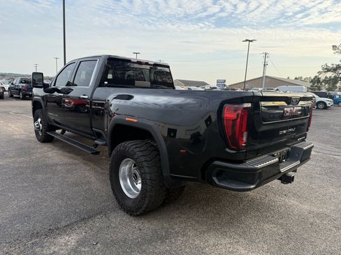 Used 2021 GMC Sierra 3500 Denali w/ Denali Ultimate Package image 5