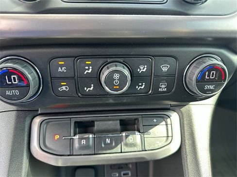 Used 2023 GMC Acadia AT4 w/ Technology Package image 20