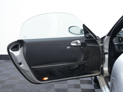 Used 2008 Porsche Boxster S RWD image 23