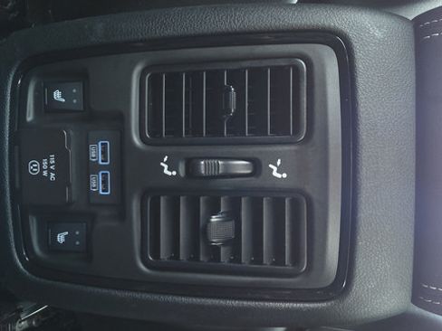 Used 2024 Dodge Durango SRT AWD/4WD image 37
