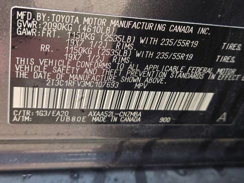 Used 2021 Toyota RAV4 XLE Premium FWD image 32