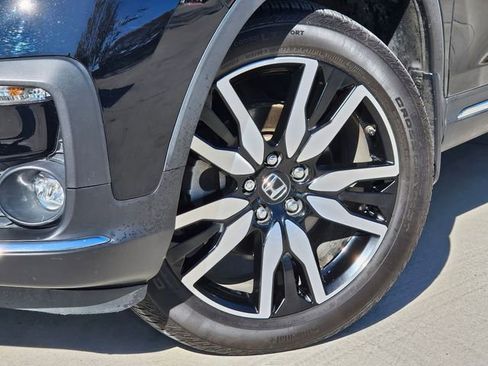 Used 2022 Honda Pilot Elite image 8