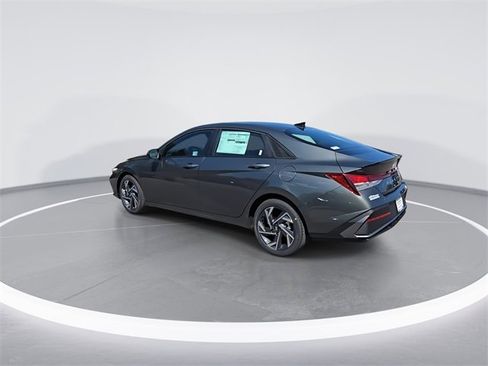 New 2025 Hyundai Elantra Sport image 6