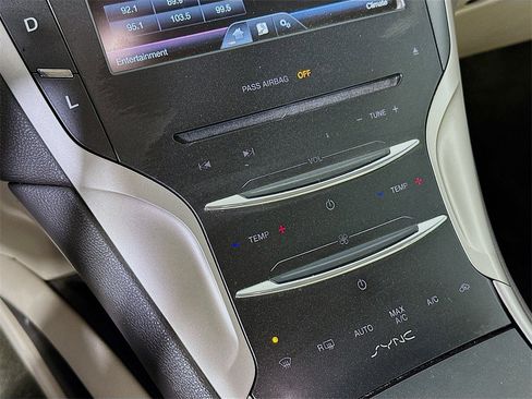 Used 2016 Lincoln MKZ Hybrid image 14