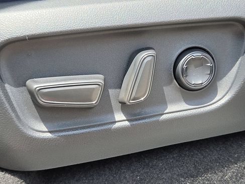New 2026 Toyota 4Runner Platinum AWD/4WD image 19