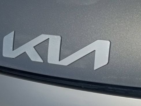 Used 2023 Kia Sportage EX FWD image 14