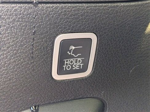 New 2025 Jeep Wagoneer Series II image 30