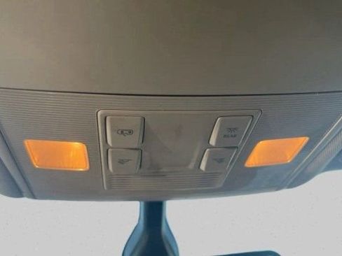 Used 2018 Volkswagen Atlas SE image 16